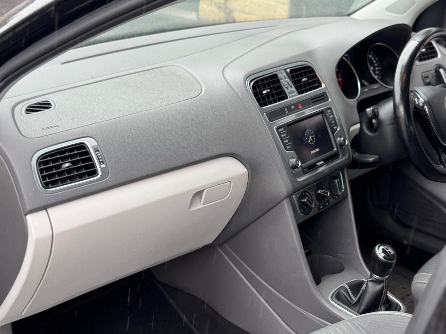 Used Volkswagen Polo 2015 for sale - 76633786: Photo 32