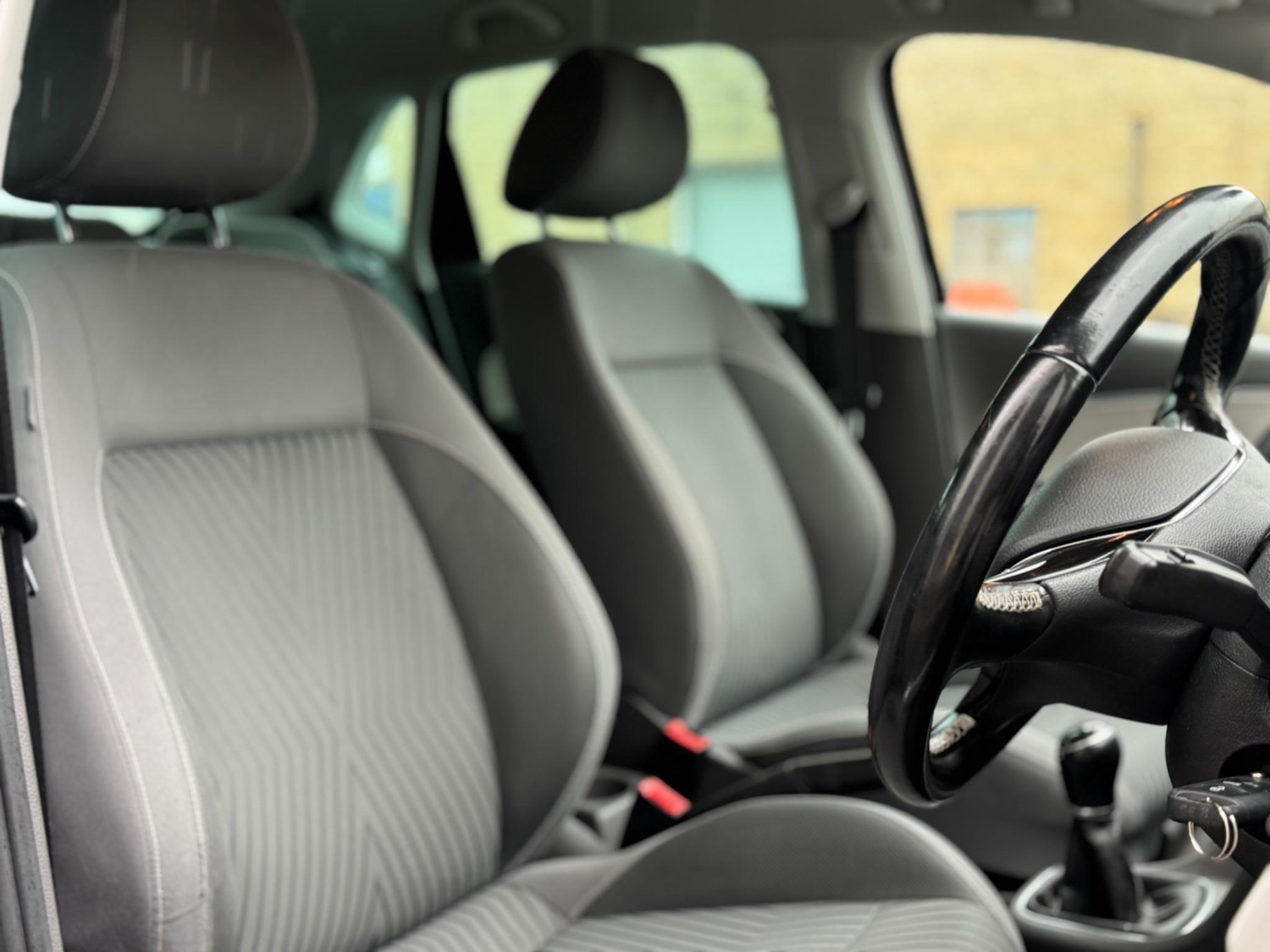 Used Volkswagen Polo 2015 for sale - 76633786: Photo 34