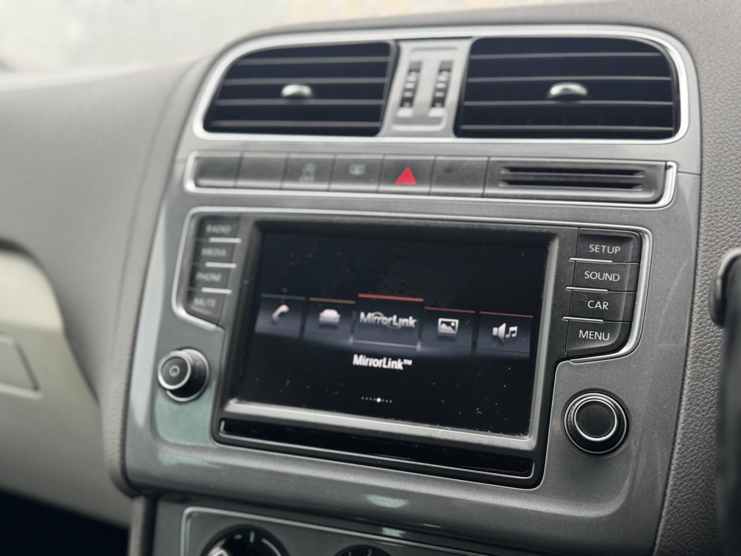 Used Volkswagen Polo 2015 for sale - 76633786: Photo 46