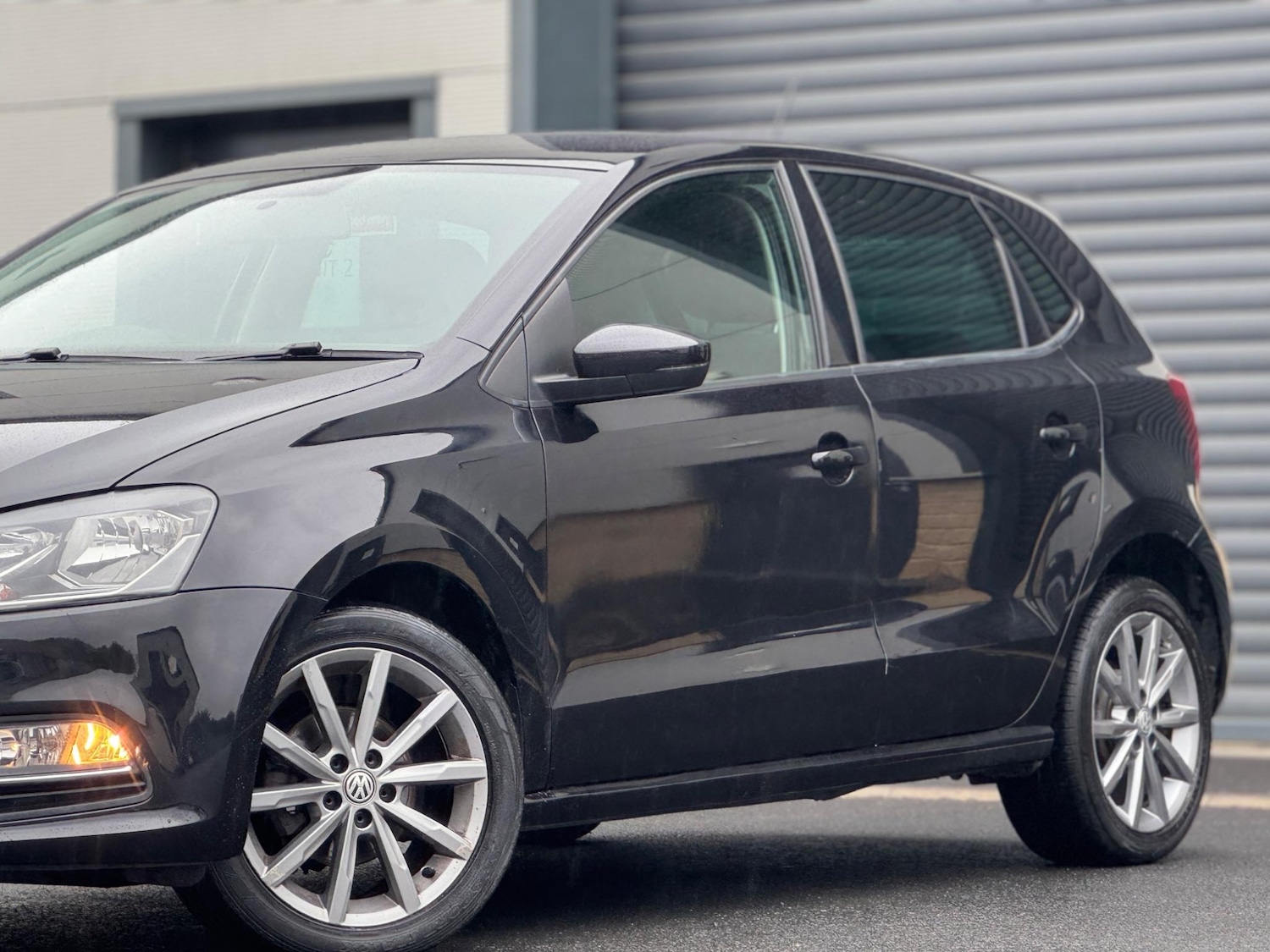 Used Volkswagen Polo 2015 for sale - 76633786: Photo 6