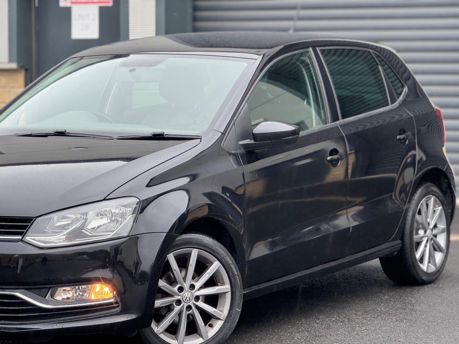 Used Volkswagen Polo 2015 for sale - 76633786: Photo 8