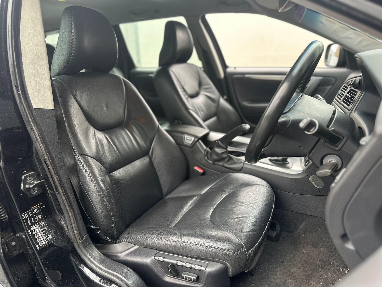 Used Volvo XC70 2006 for sale - 76824069: Photo 61