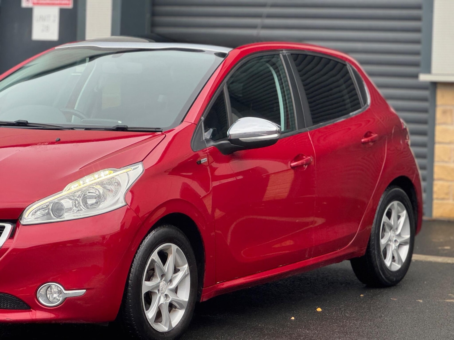 Used Peugeot 208 2015 for sale - 76633627: Photo 10