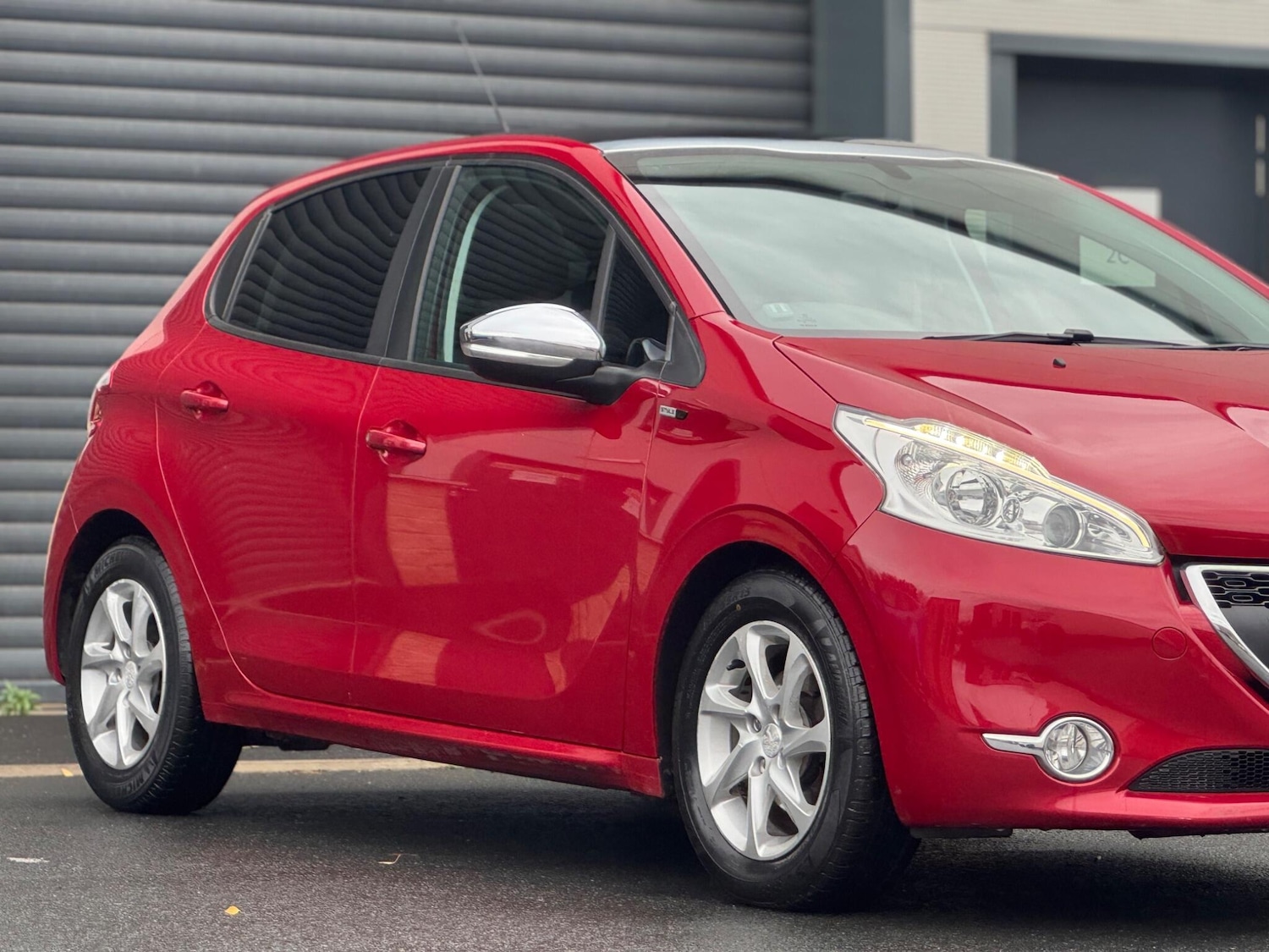 Used Peugeot 208 2015 for sale - 76633627: Photo 3