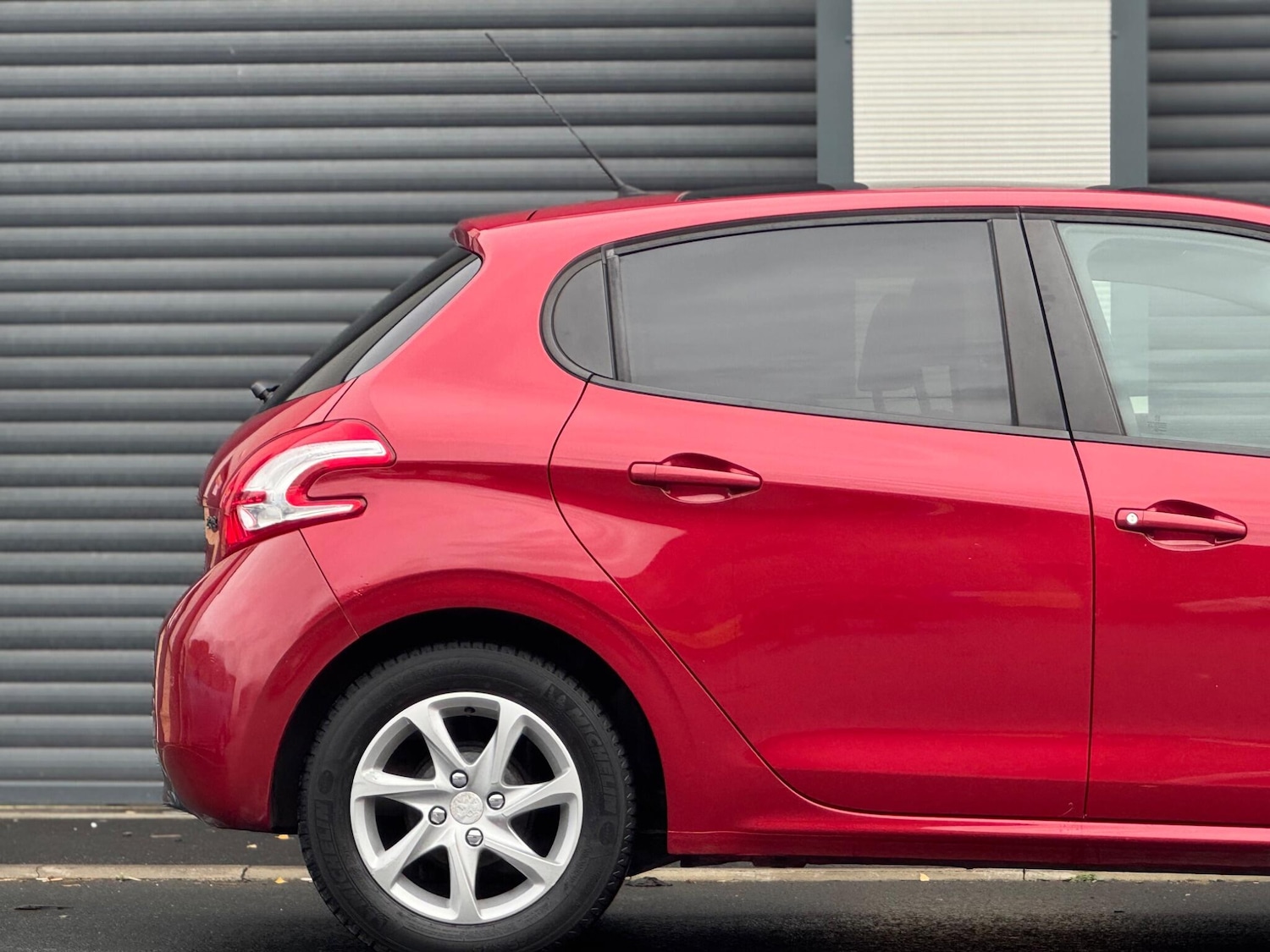 Used Peugeot 208 2015 for sale - 76633627: Photo 35