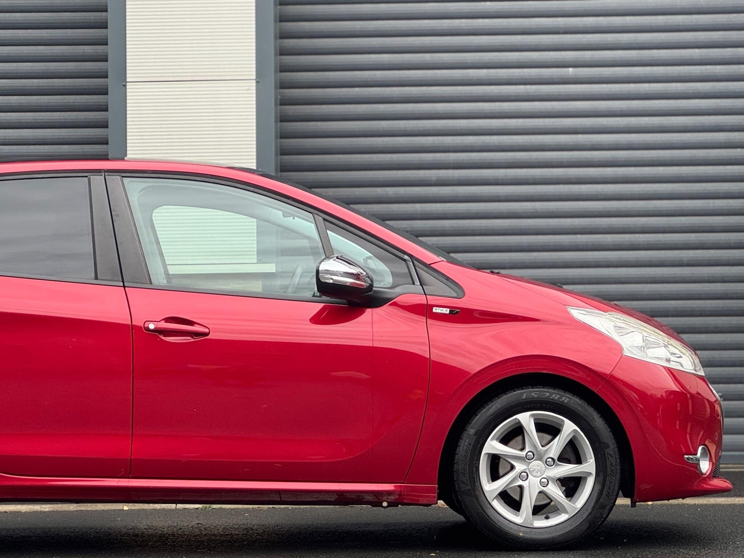 Used Peugeot 208 2015 for sale - 76633627: Photo 36