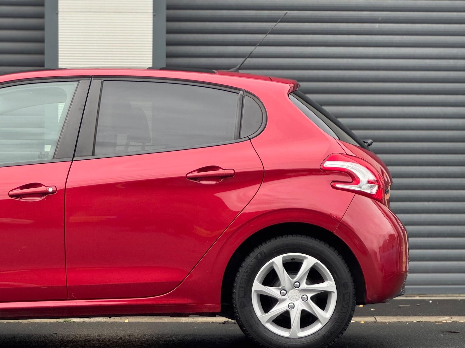 Used Peugeot 208 2015 for sale - 76633627: Photo 39