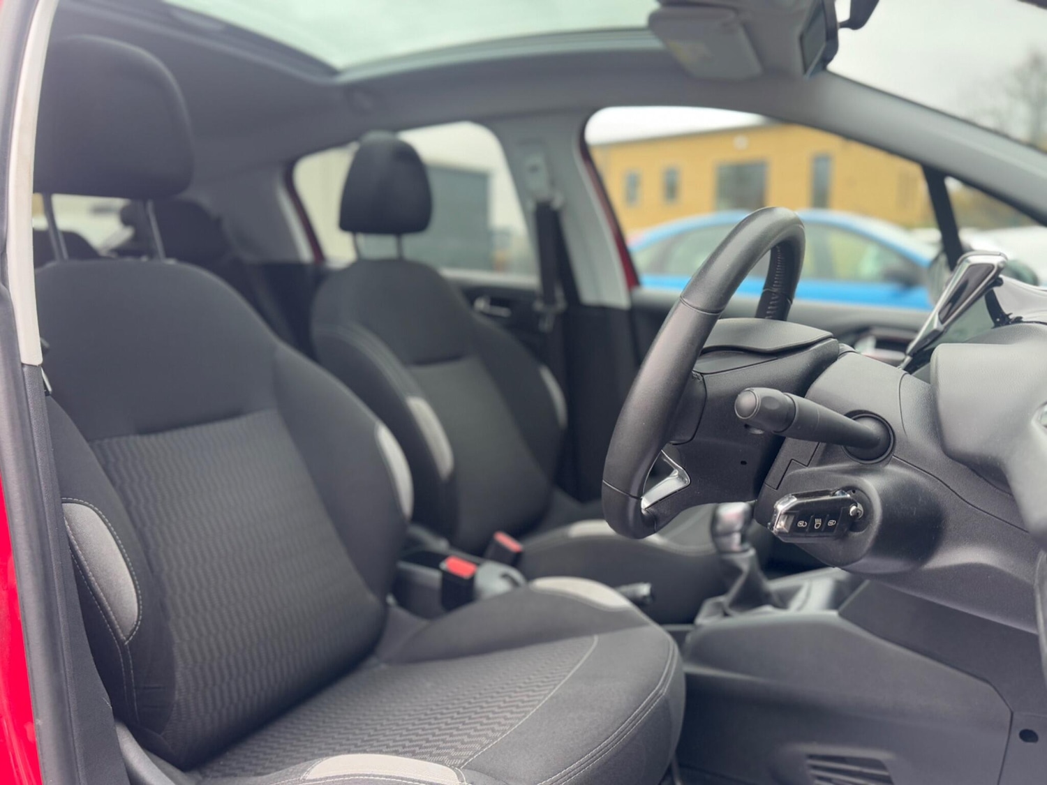 Used Peugeot 208 2015 for sale - 76633627: Photo 42