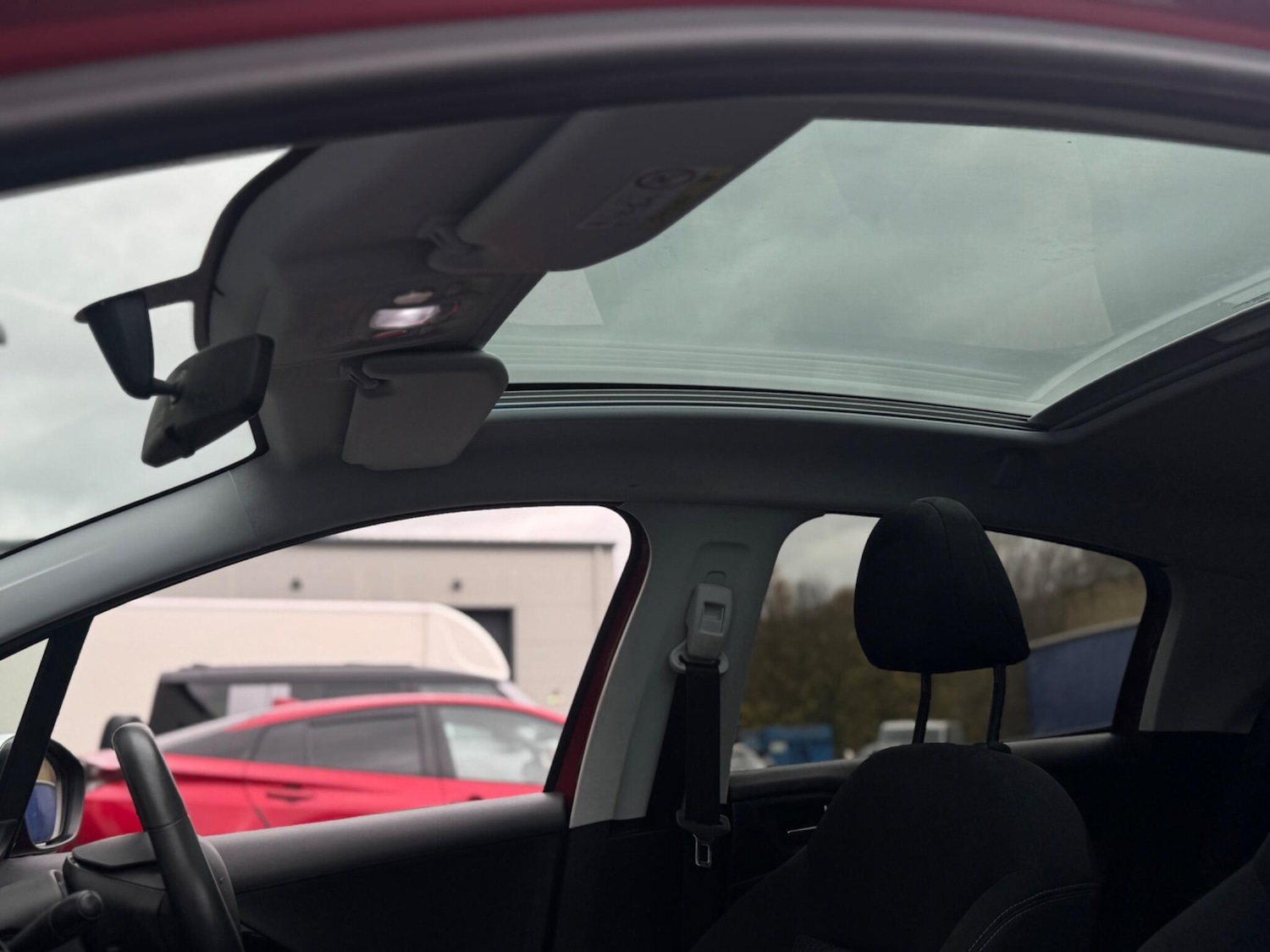 Used Peugeot 208 2015 for sale - 76633627: Photo 48