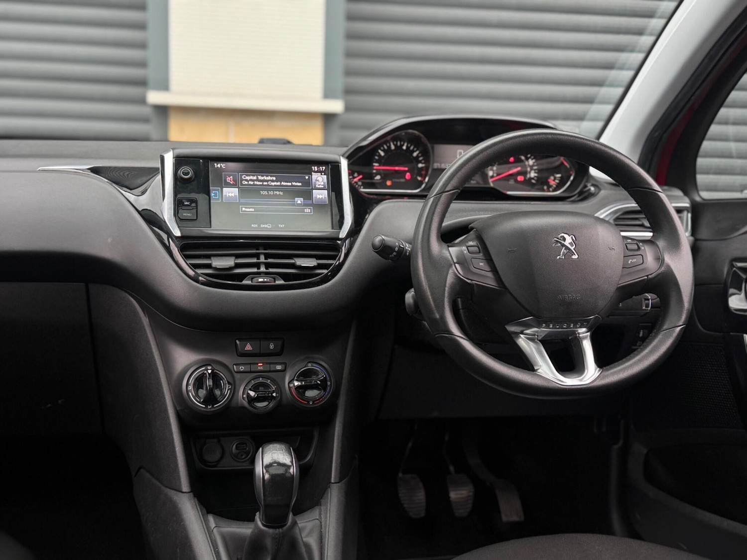 Used Peugeot 208 2015 for sale - 76633627: Photo 49