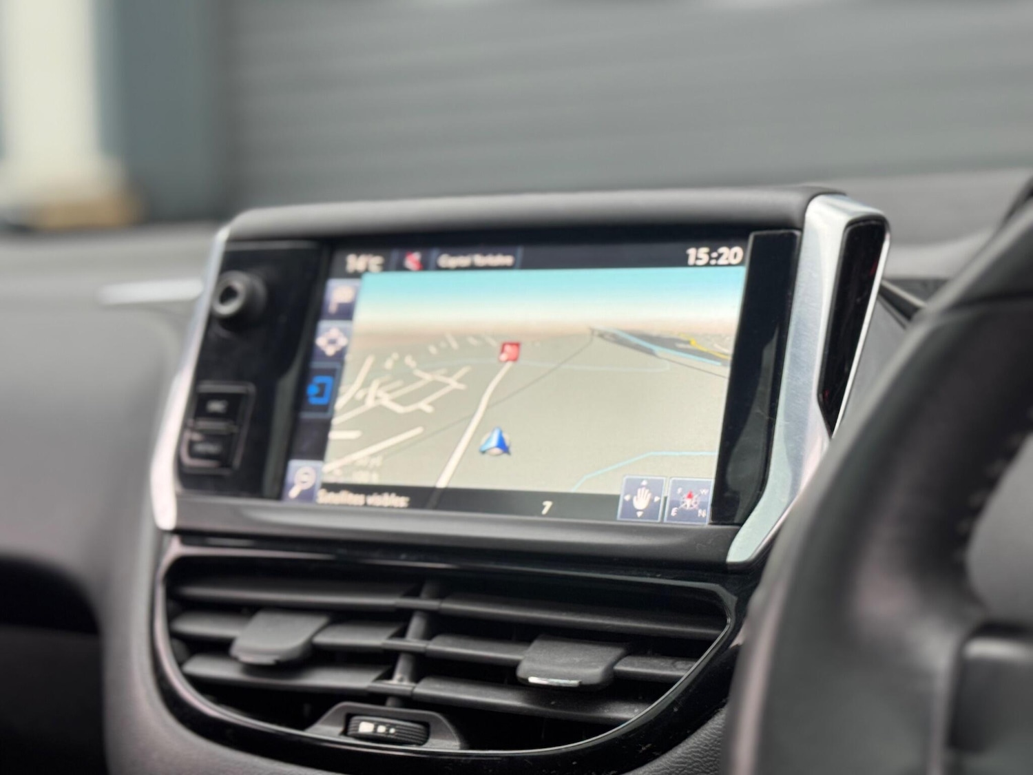 Used Peugeot 208 2015 for sale - 76633627: Photo 56