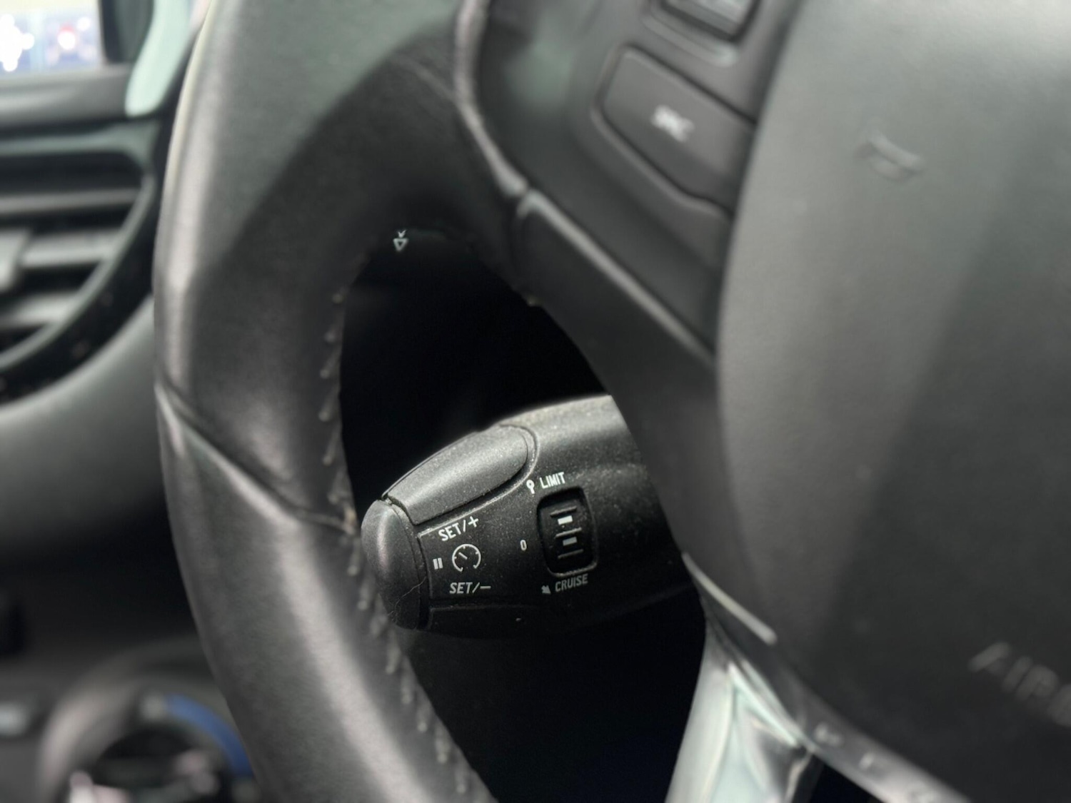 Used Peugeot 208 2015 for sale - 76633627: Photo 61