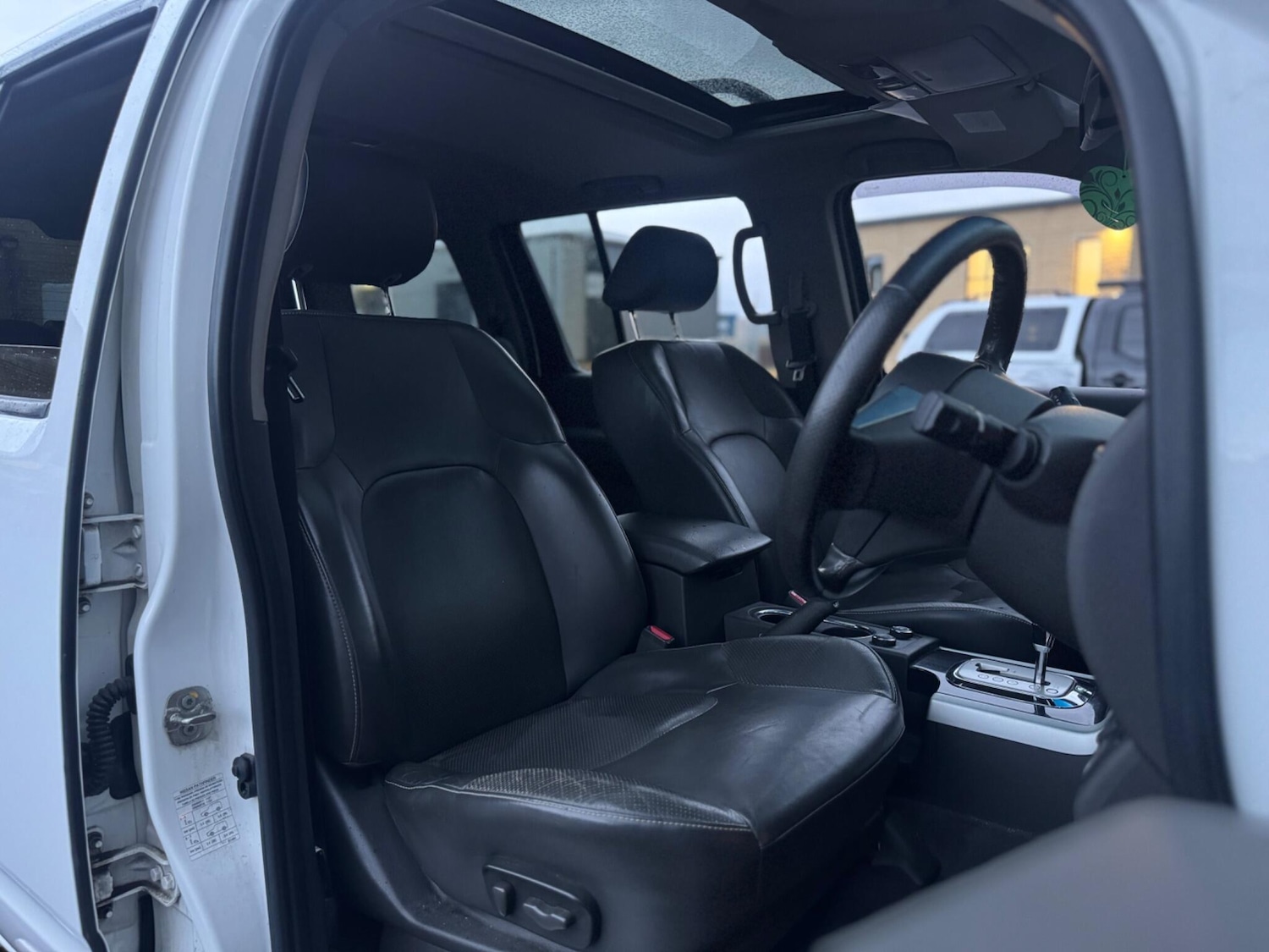 Used Nissan Pathfinder 2013 for sale - 76634239: Photo 67