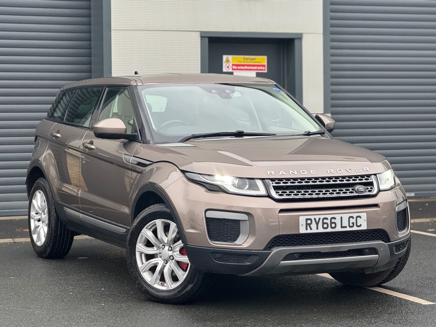 Used Land Rover Range Rover Evoque 2016 for sale - 78067340: Photo 11
