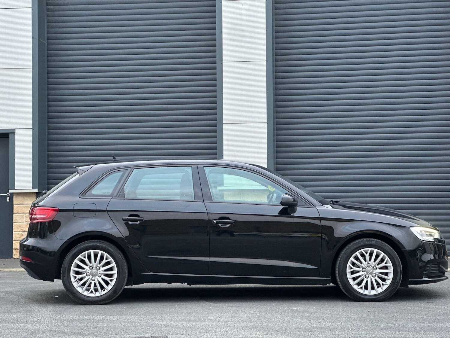 Used Audi A3 2018 for sale - 77052473: Photo 25