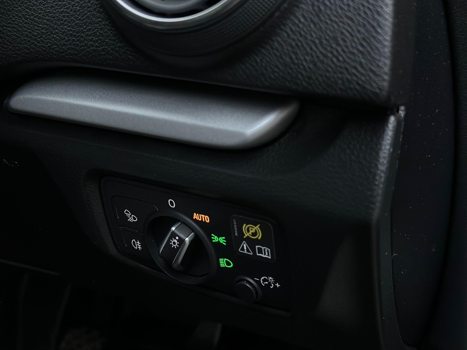 Used Audi A3 2018 for sale - 77052473: Photo 41