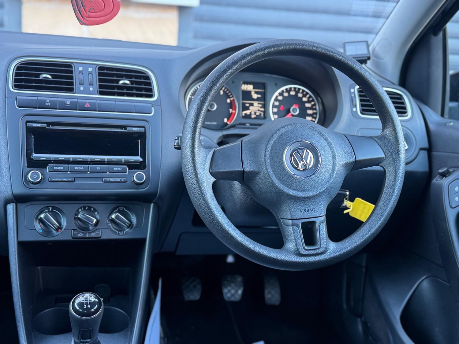 Used Volkswagen Polo 2013 for sale - 76633572: Photo 48