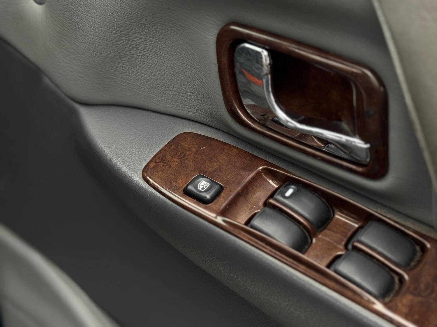 Used Mitsubishi Shogun for sale - 77214845: Photo 91