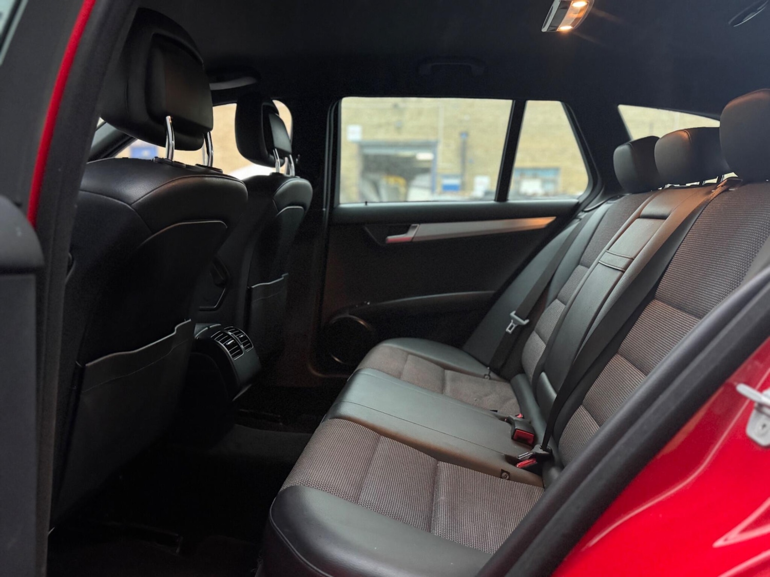 Used Mercedes-Benz C Class 2012 for sale - 77387444: Photo 55