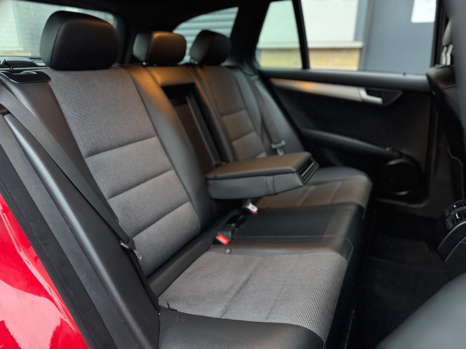 Used Mercedes-Benz C Class 2012 for sale - 77387444: Photo 59