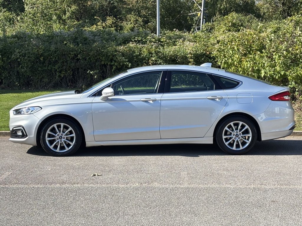 Used Ford Mondeo 2020 for sale - 75998144: Photo 2