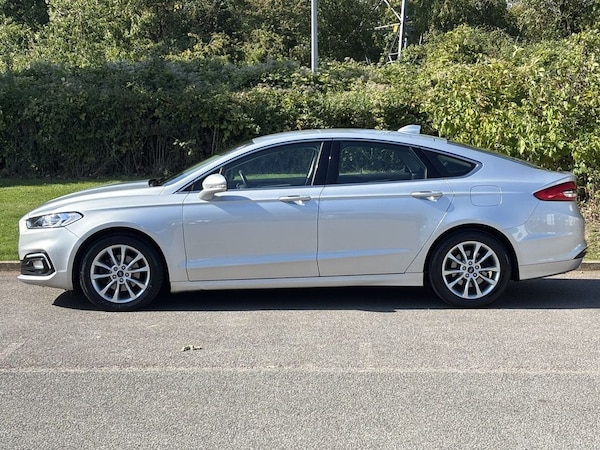 Used Ford Mondeo 2020 for sale - 75998144: Photo 2
