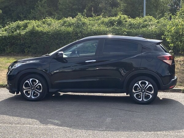Used Honda HR-V 2018 for sale - 75149914: Photo 2