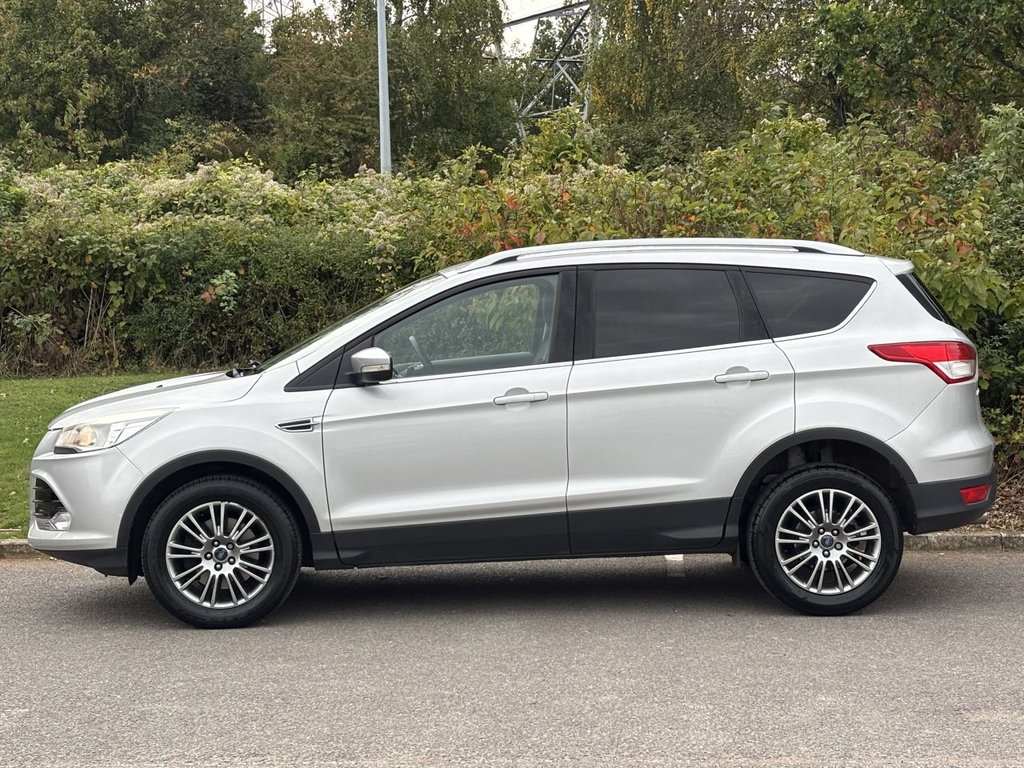 Used Ford Kuga 2014 for sale - 76147358: Photo 2