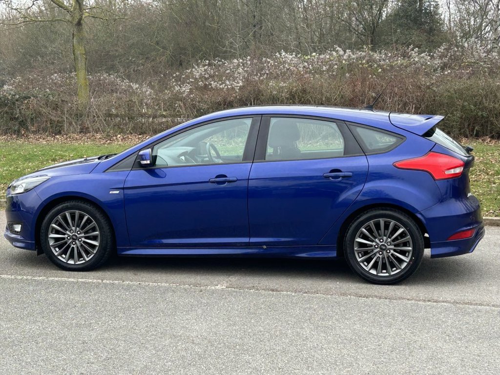 Used Ford Focus 2017 for sale - 77413489: Photo 2