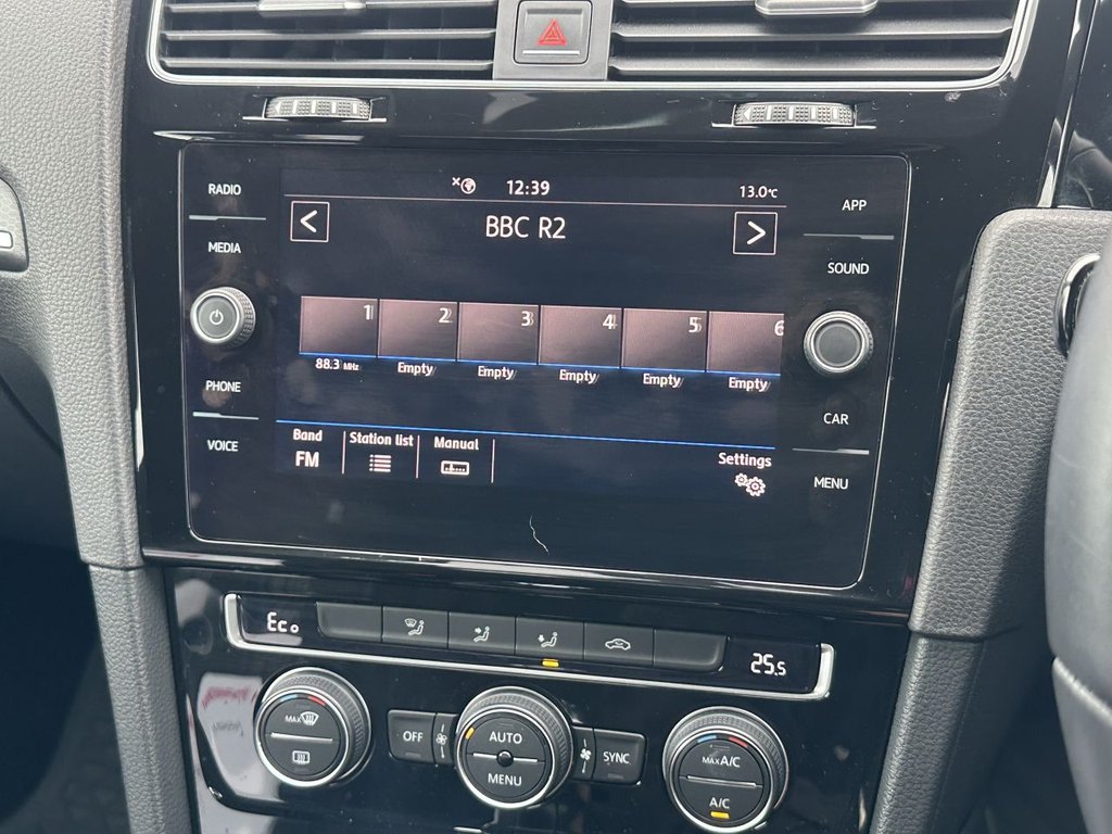 Used Volkswagen Golf 2017 for sale - 76406281: Photo 17