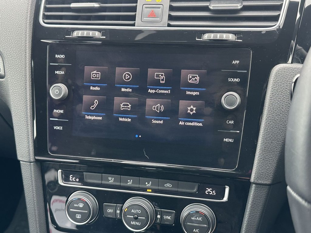 Used Volkswagen Golf 2017 for sale - 76406281: Photo 23