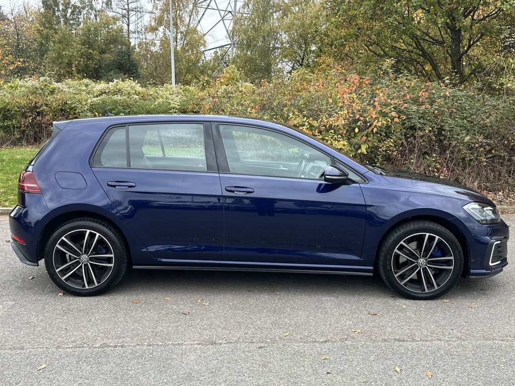 Used Volkswagen Golf 2017 for sale - 76406281: Photo 6