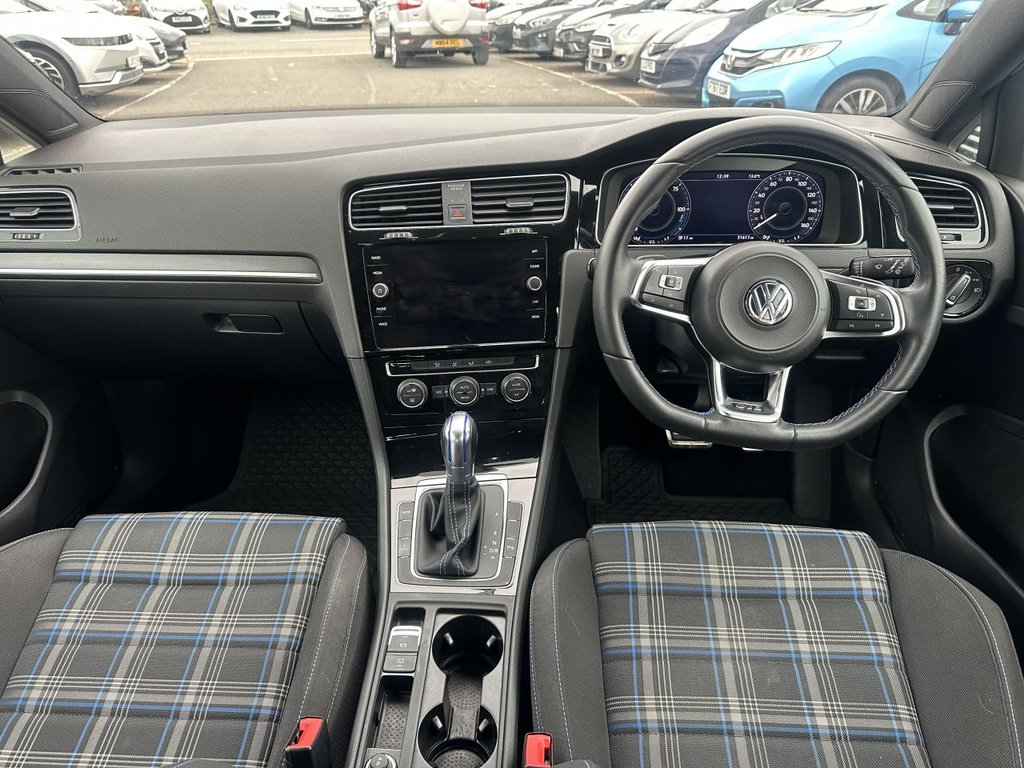 Used Volkswagen Golf 2017 for sale - 76406281: Photo 9