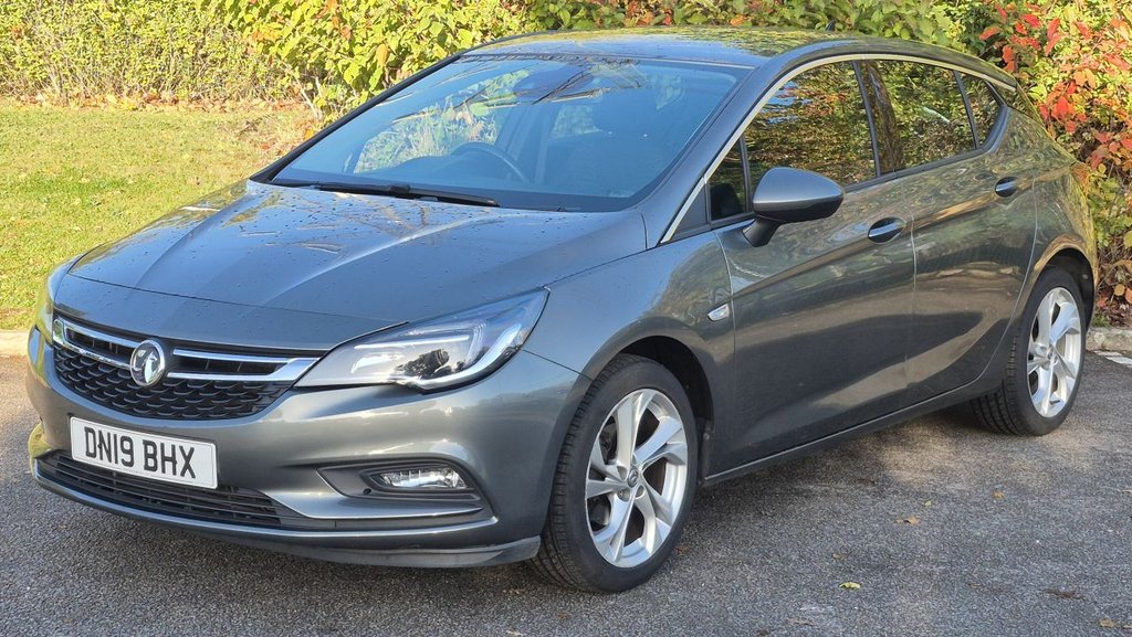 Used Vauxhall Astra 2019 for sale - 76185341: Photo 1