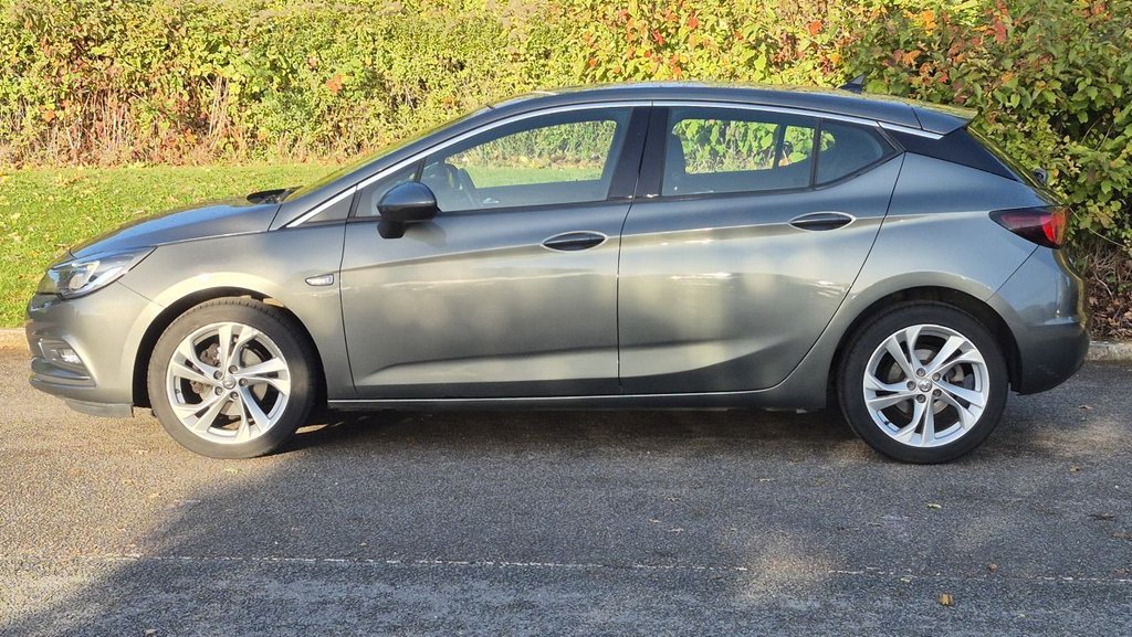 Used Vauxhall Astra 2019 for sale - 76185341: Photo 2