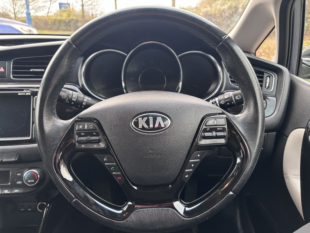 Used Kia Ceed 2015 for sale - 76642359: Photo 12