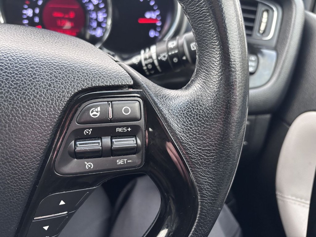 Used Kia Ceed 2015 for sale - 76642359: Photo 14