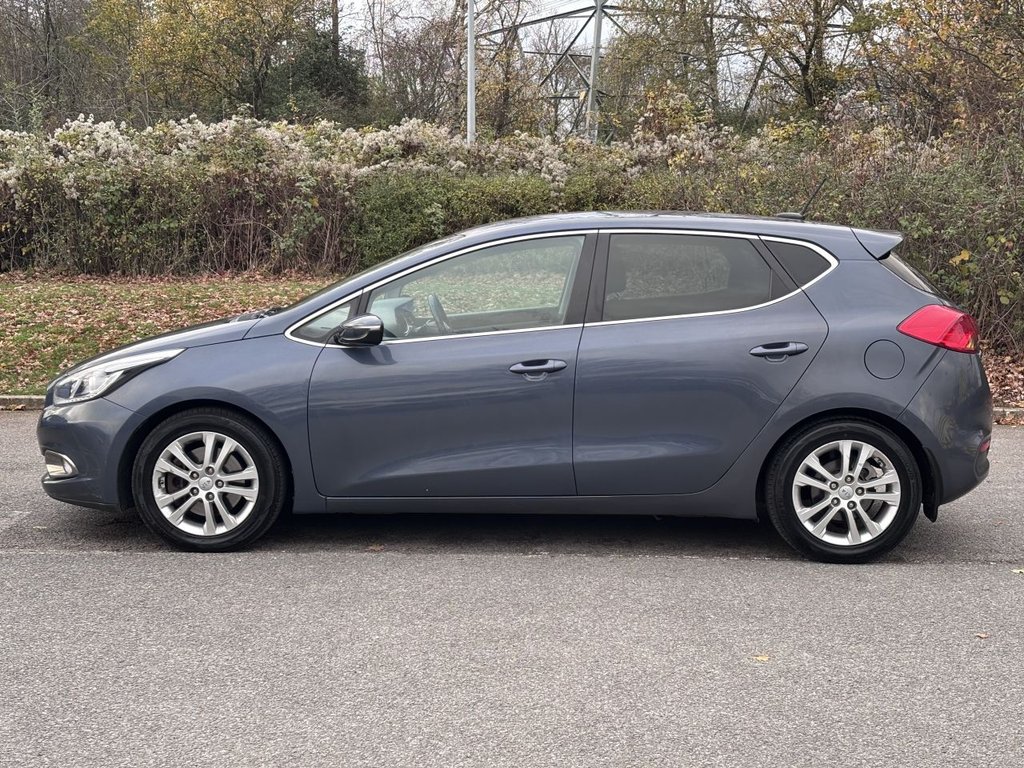 Used Kia Ceed 2015 for sale - 76642359: Photo 2