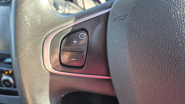 Used Renault Captur 2017 for sale - 76185151: Photo 12