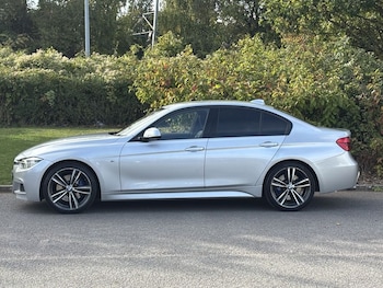 Used BMW 3 Series 2017 for sale - 76105472: Photo 2
