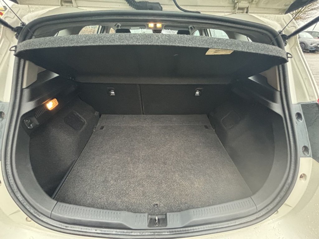 Used Toyota Auris 2017 for sale - 76535645: Photo 11