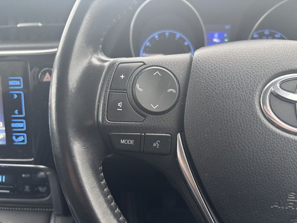 Used Toyota Auris 2017 for sale - 76535645: Photo 14