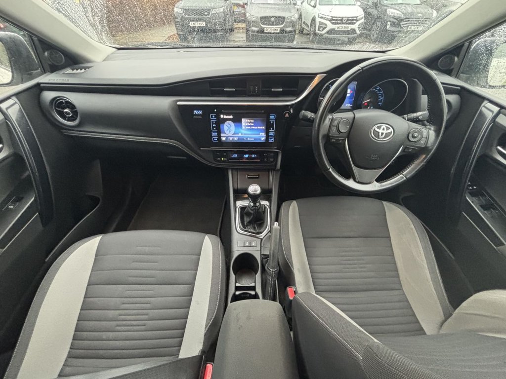 Used Toyota Auris 2017 for sale - 76535645: Photo 9
