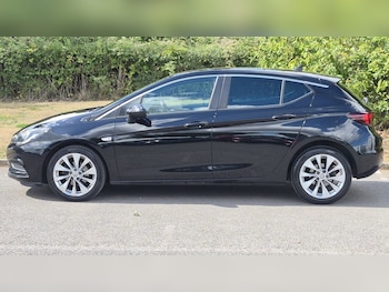 Used Vauxhall Astra 2017 for sale - 75716451: Photo