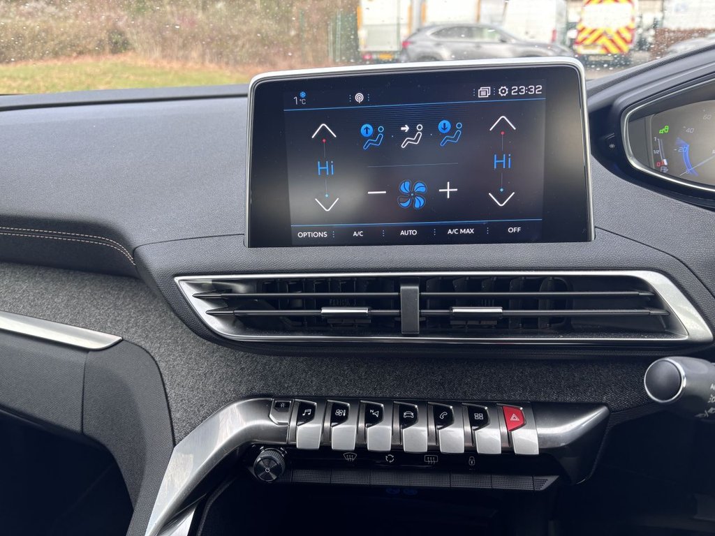 Used Peugeot 3008 2018 for sale - 77084131: Photo 16