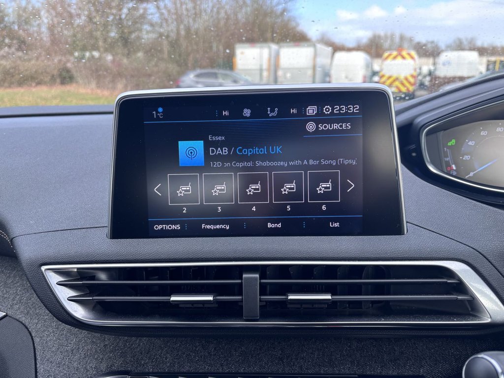 Used Peugeot 3008 2018 for sale - 77084131: Photo 17