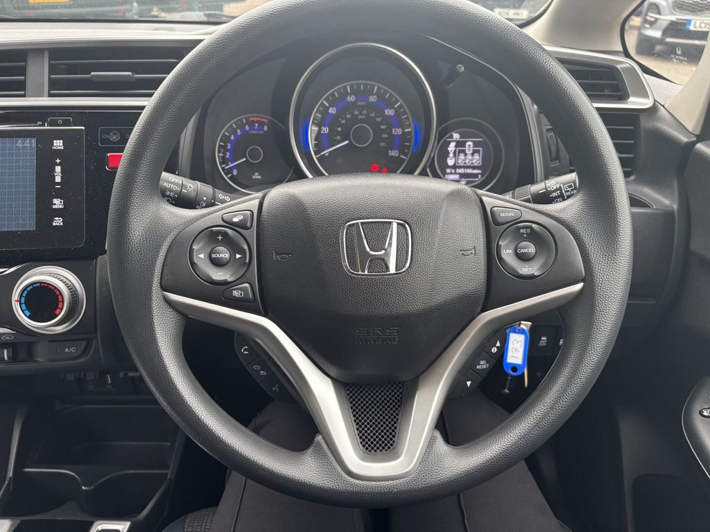 Used Honda Jazz 2017 for sale - 76057043: Photo 12