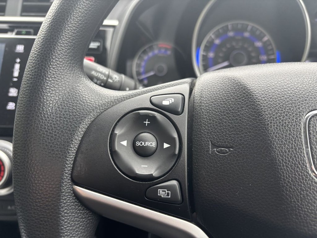 Used Honda Jazz 2017 for sale - 76057043: Photo 13