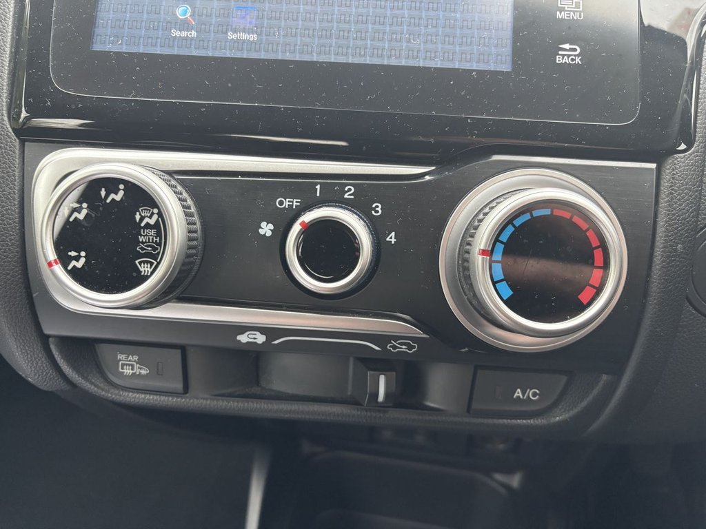 Used Honda Jazz 2017 for sale - 76057043: Photo 18