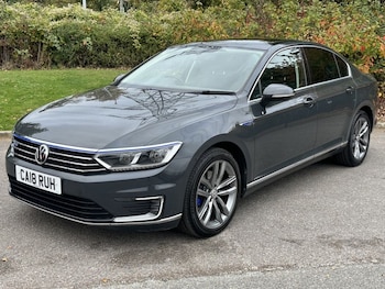 Volkswagen - Passat